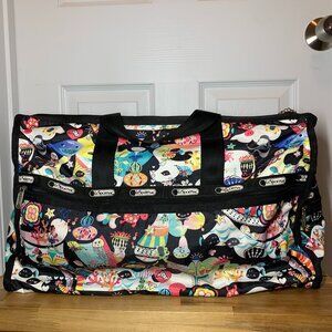 LeSportsac Large Weekender + Matching Pouch – Planet Reef Print Travel Set
